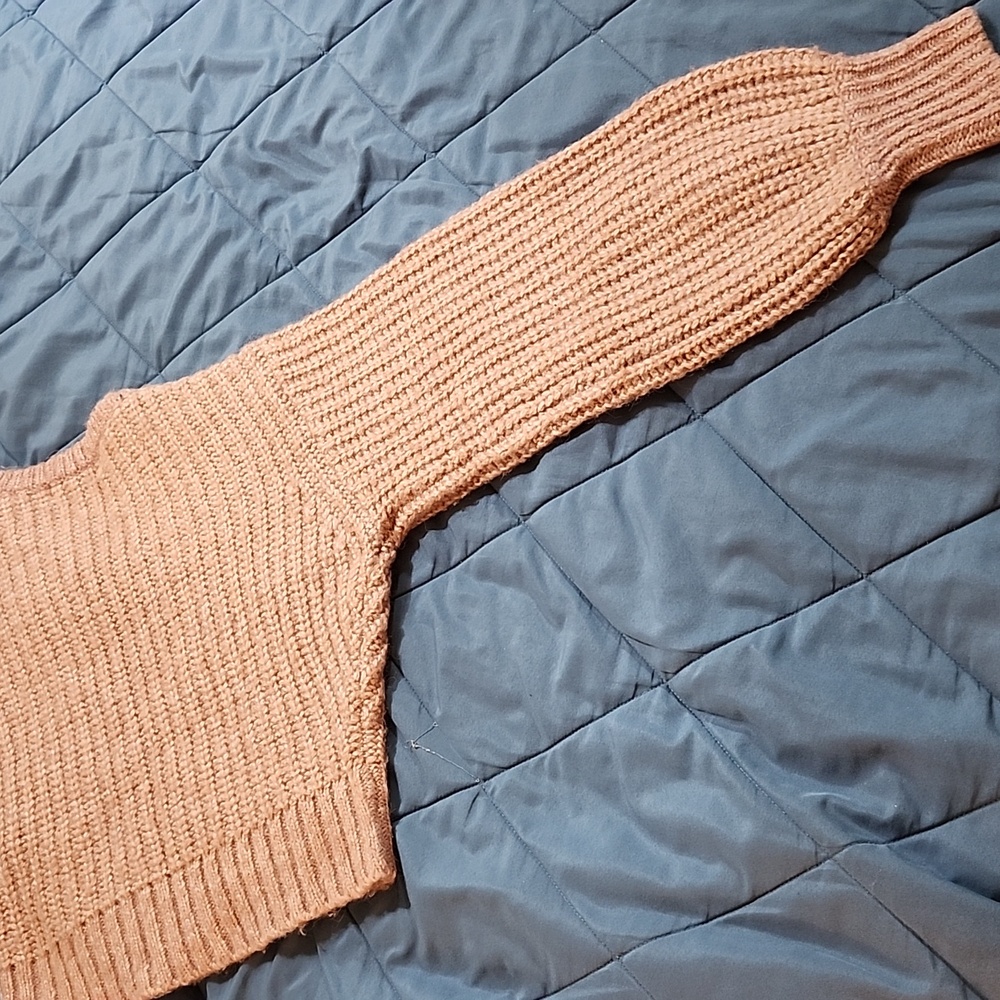 ASTR The Label Tina Pom Pom Sweater size S - Picture 11 of 16